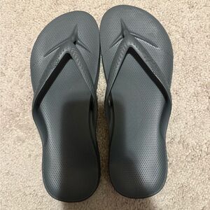 Stylish Gray Women's Sandals